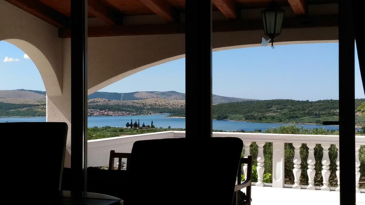 הוילה שיבניק The Garden Of Elais מראה חיצוני תמונה
